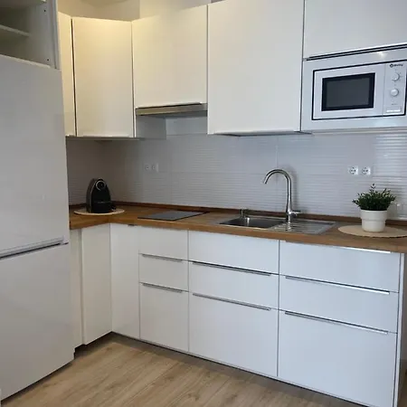 Lovely Victoria Apartment *